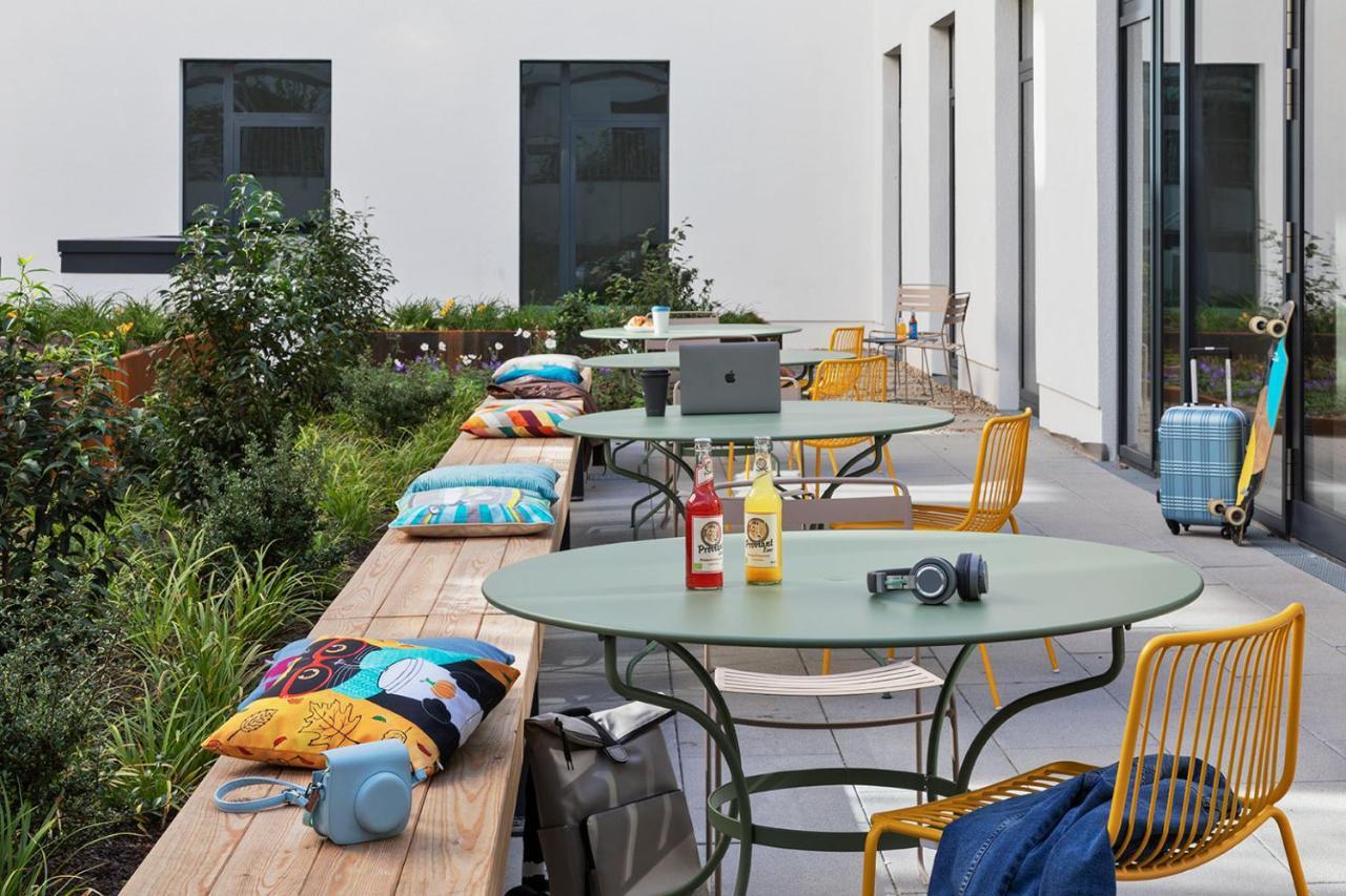 Moxy Hamburg City Екстериор снимка