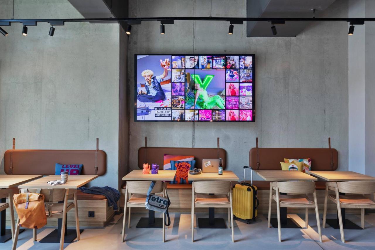 Moxy Hamburg City Екстериор снимка